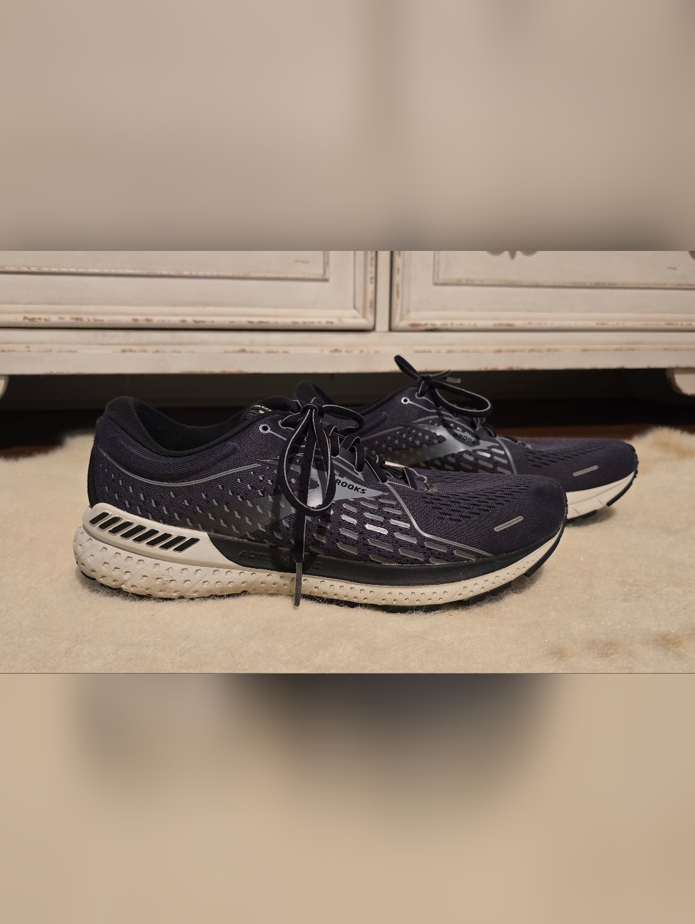 Brooks Men's Adrenaline GTS 21 Running Shoes